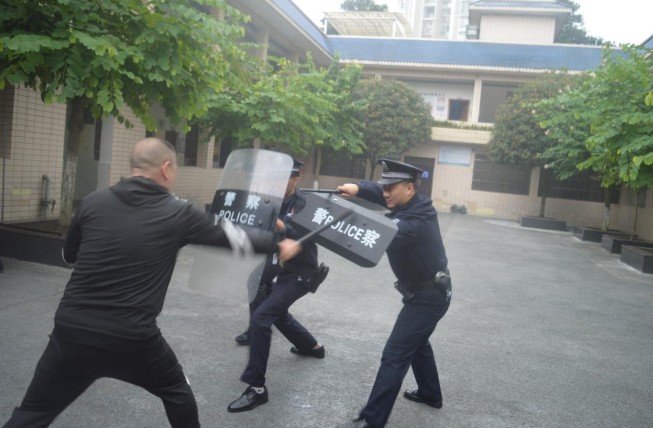 提升技能!眉山市拘留所開展實(shí)戰(zhàn)大練兵